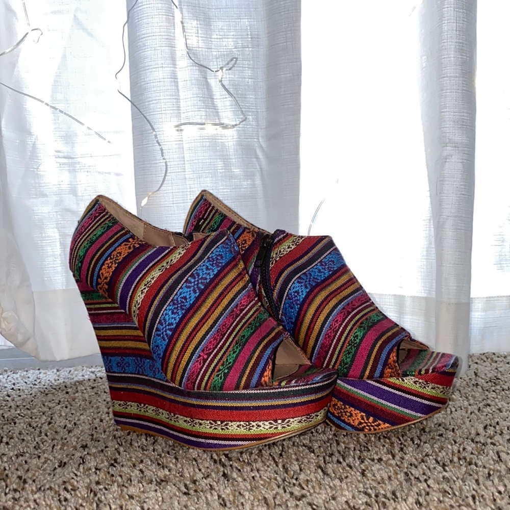 Steve Madden Wedges